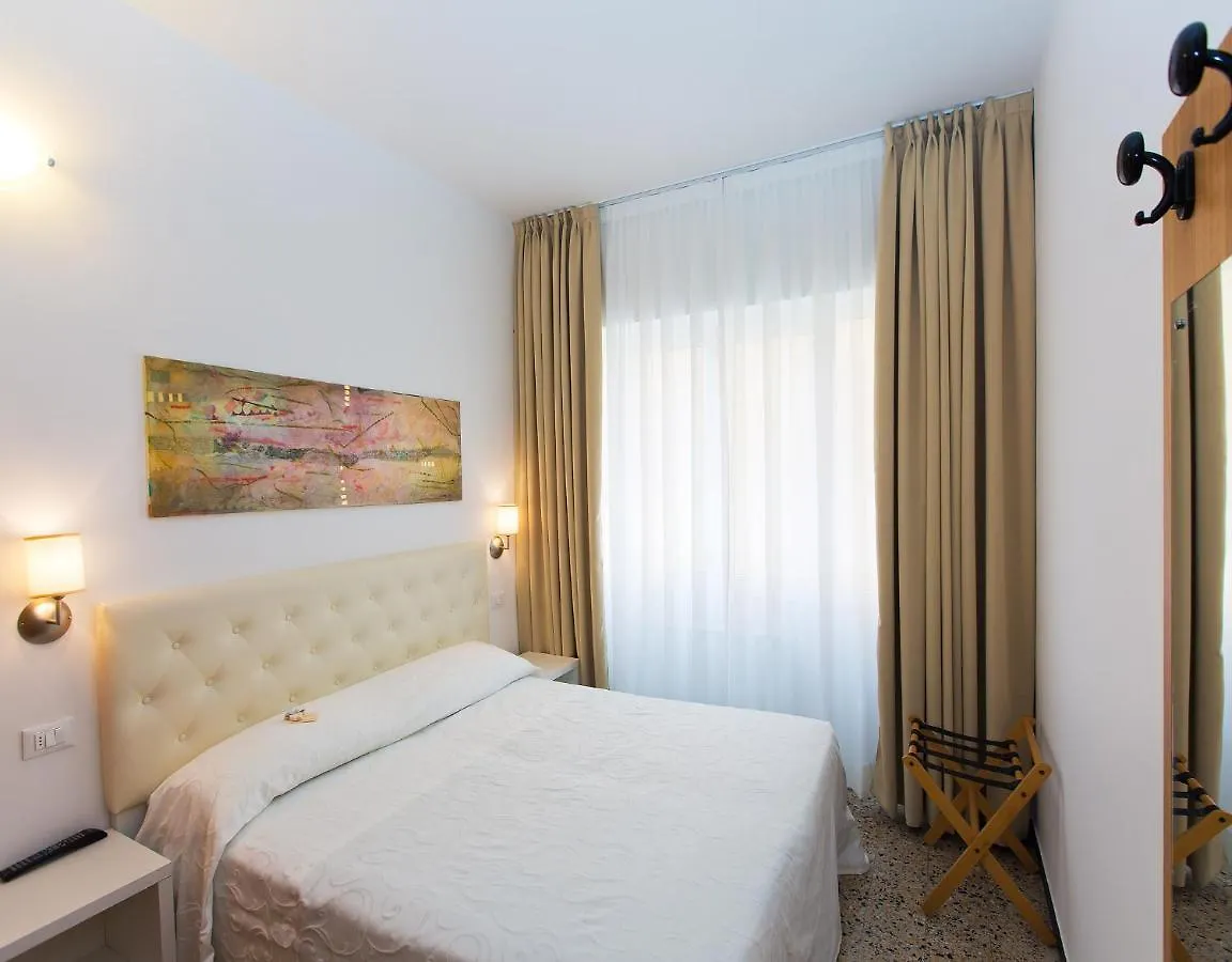 Hotel Maine Finale Ligure Włochy
